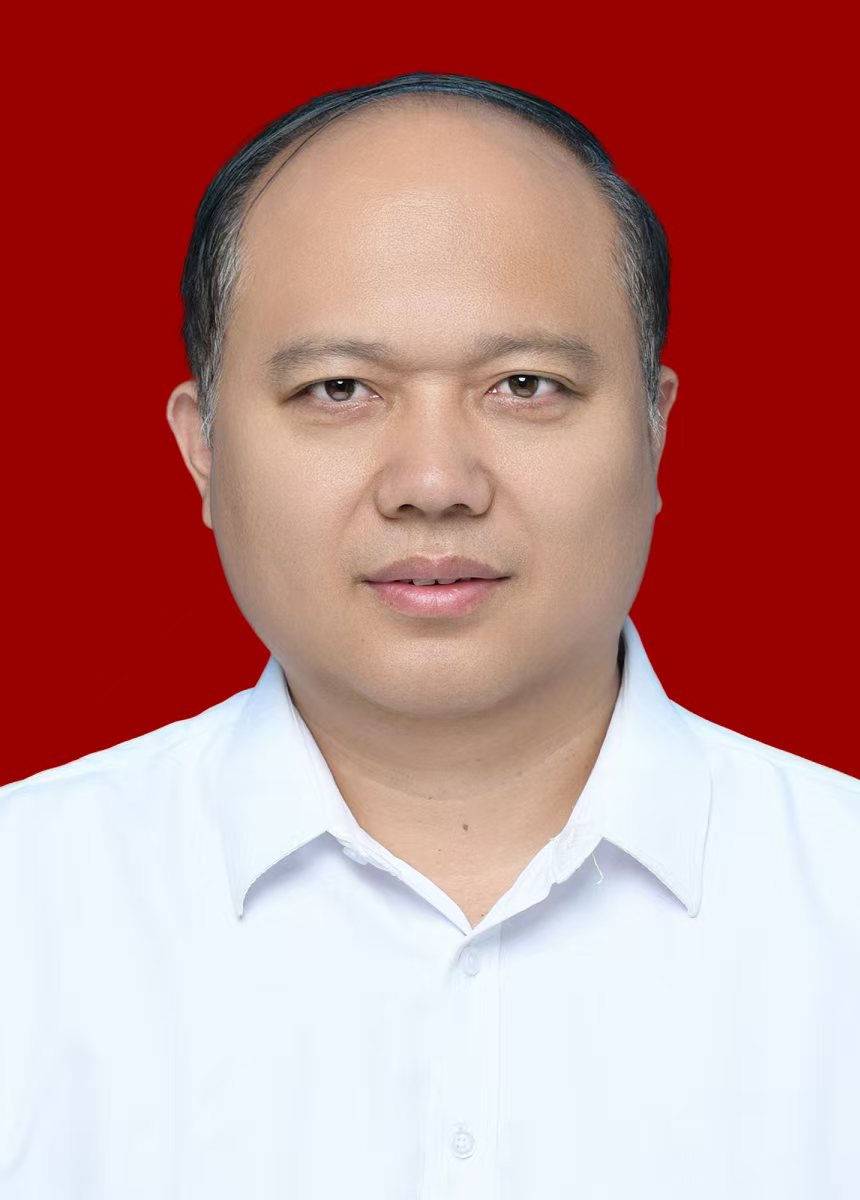 党工委委员、武装部长。分管武装、退役军人、市场监管等工作。联系人武部、退役军人局、市场监管局。