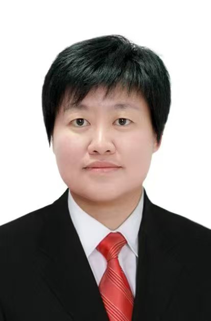 党委书记。主持党委全面工作。